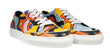 Sneaker mit abstrakten Punkten