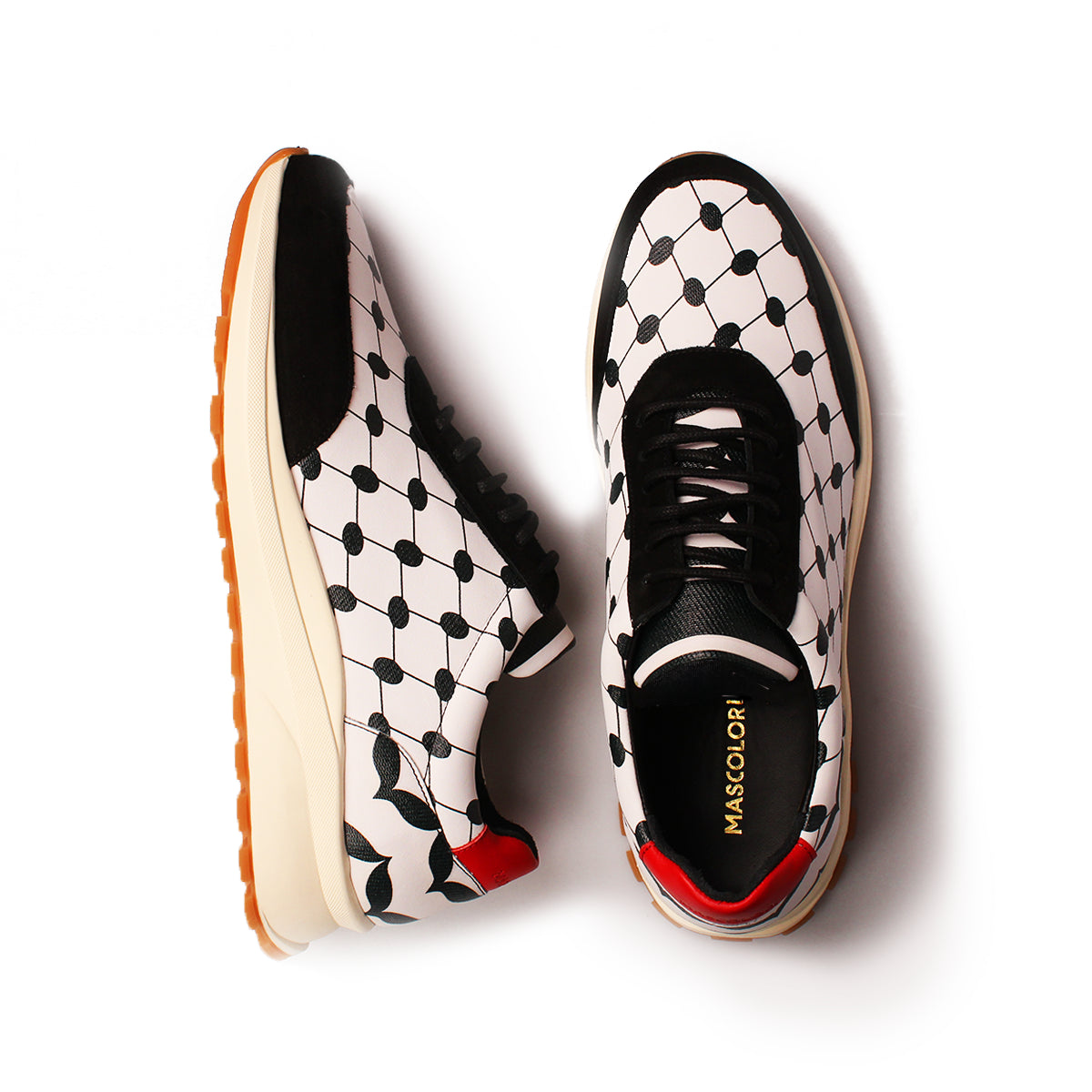 Solidaritäts-Sneaker