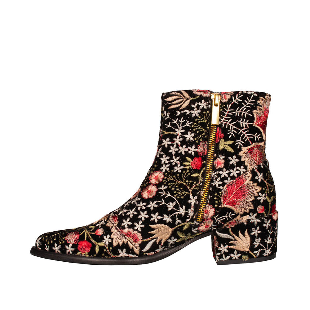 Boots and Roses Low